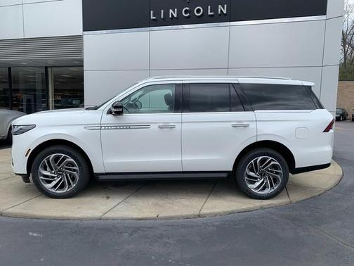 White 2026 Lincoln Navigator Premiere