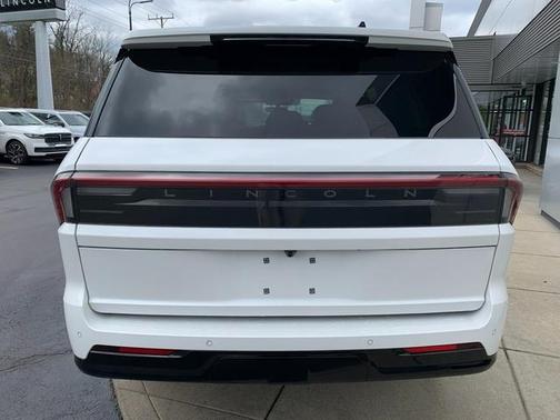 White 2026 Lincoln Navigator Premiere