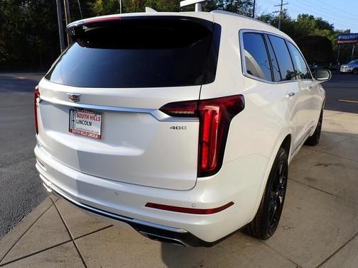 2022 Cadillac XT6 Premium Luxury AWD