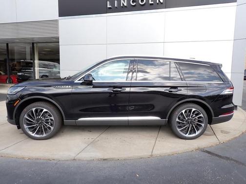 2025 Lincoln Aviator Reserve AWD