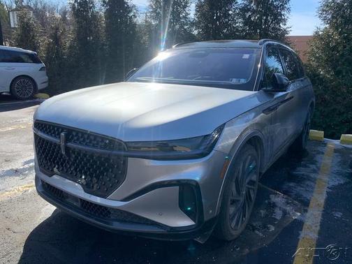 2024 Lincoln Nautilus Reserve