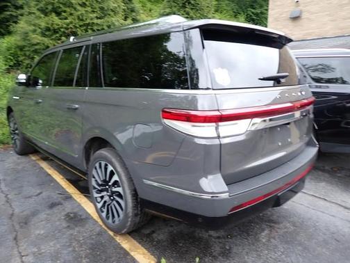 2023 Lincoln Navigator L Black Label