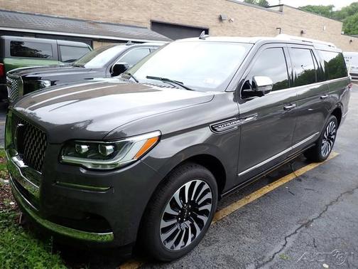 2023 Lincoln Navigator L Black Label