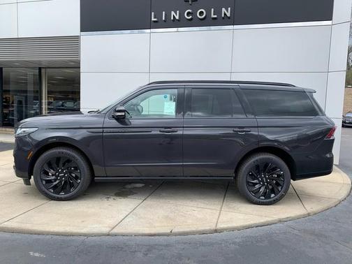 Gray 2026 Lincoln Navigator Reserve
