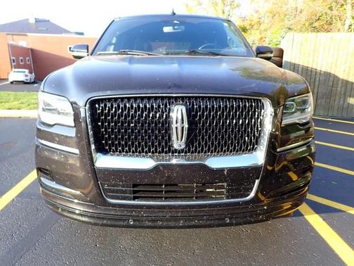 2022 Lincoln Navigator L Reserve