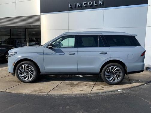 2025 Lincoln Navigator Reserve