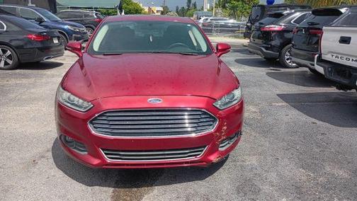 Red 2016 Ford Fusion SE