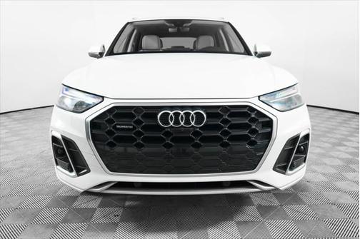 2022 Audi Q5 45 S line Premium Plus