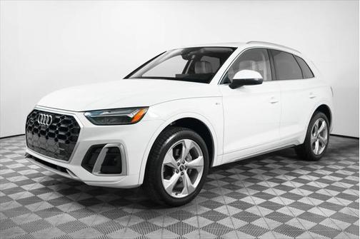 2022 Audi Q5 45 S line Premium Plus