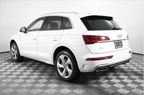 2022 Audi Q5 45 S line Premium Plus