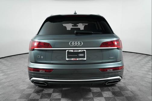 2023 Audi Q5 45 S line Premium