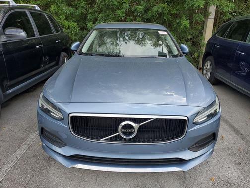 2018 Volvo S90 T5 Momentum