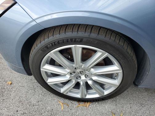 2018 Volvo S90 T5 Momentum