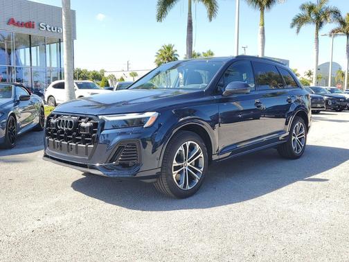 2026 Audi Q7 45 Premium