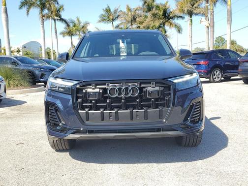 2026 Audi Q7 45 Premium
