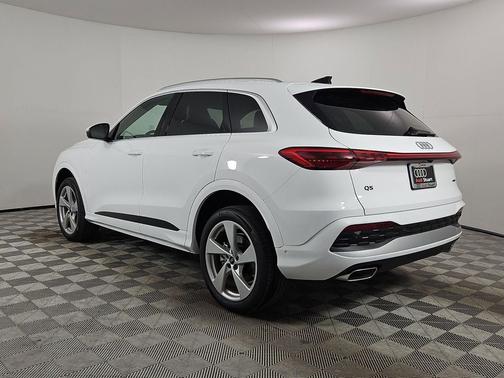 Arkona White 2026 Audi Q5 Premium Plus TFSI quattro S tronic