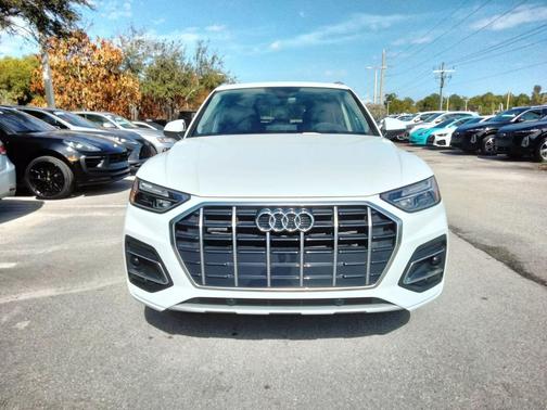 2024 Audi Q5 40 Premium