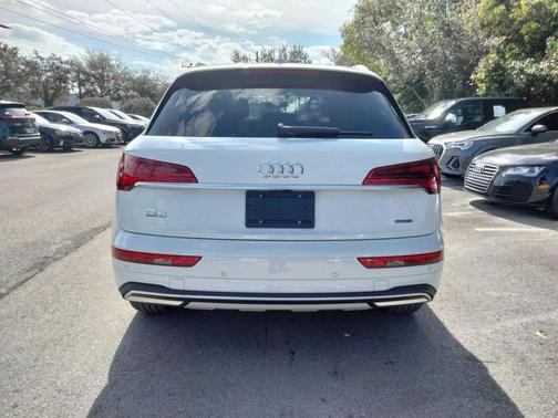 2024 Audi Q5 40 Premium