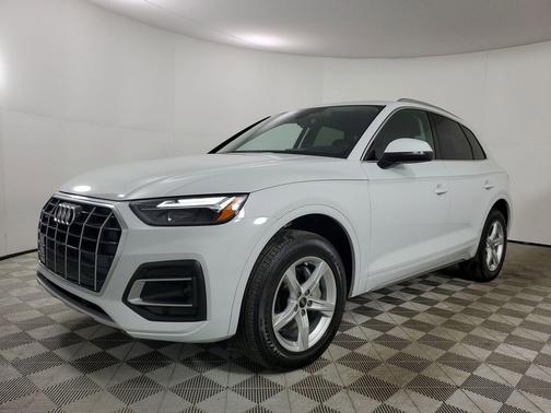 2024 Audi Q5 40 Premium