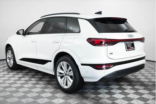 2025 Audi Q6 e-tron Premium