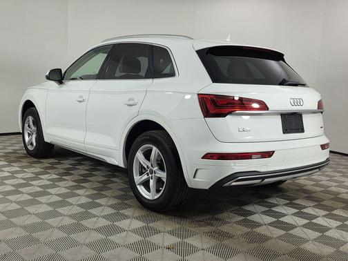 Ibis White 2023 Audi Q5 40 Premium