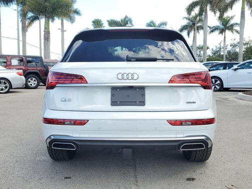 2023 Audi Q5 45 S line Premium Plus