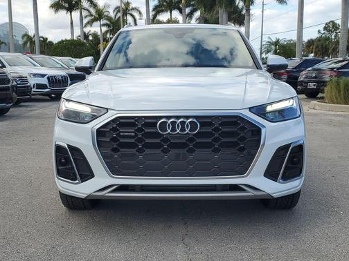 2023 Audi Q5 45 S line Premium Plus