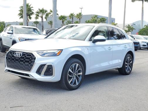 2023 Audi Q5 45 S line Premium Plus