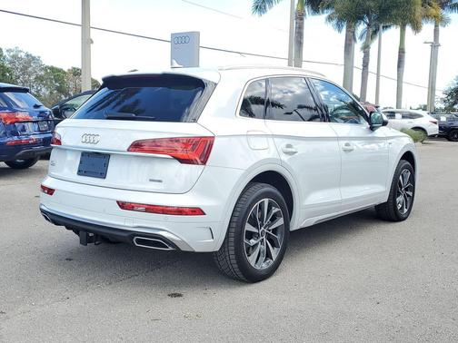 2023 Audi Q5 45 S line Premium Plus