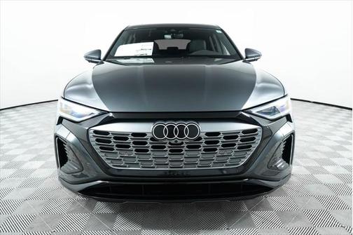 2024 Audi Q8 e-tron Premium Plus