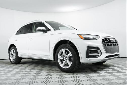 2023 Audi Q5 40 Premium