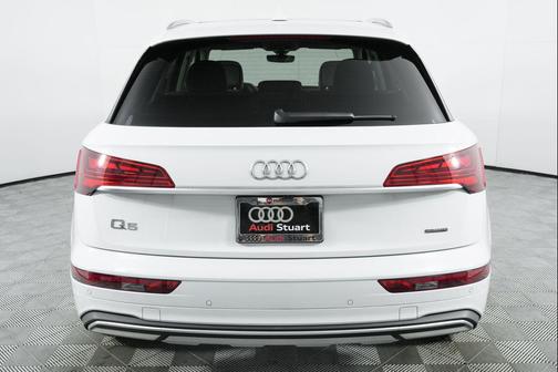 2023 Audi Q5 40 Premium