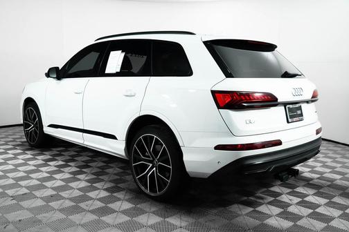2023 Audi Q7 55 Prestige