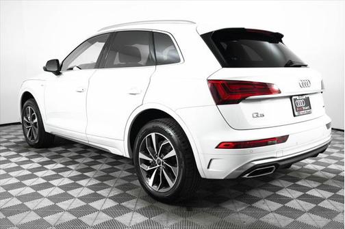 2024 Audi Q5 45 S line Premium