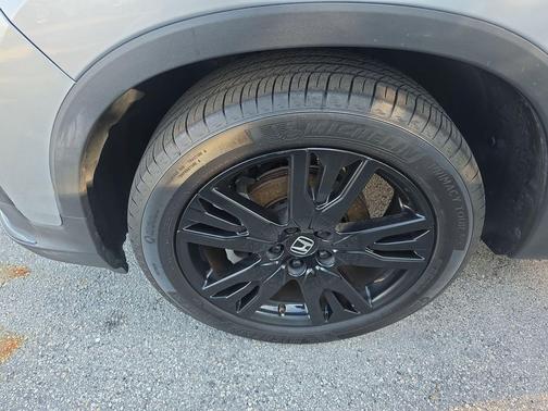 Lunar Silver Metallic 2021 Honda Pilot 2WD Special Edition