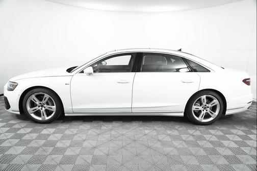 2025 Audi A8 L 55 TFSI quattro Tiptronic