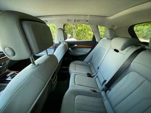 2024 Audi Q5 40 Premium