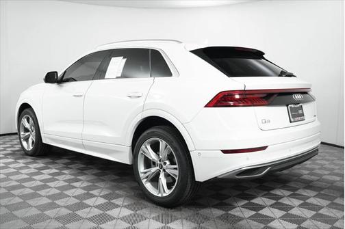 2022 Audi Q8 55 Premium