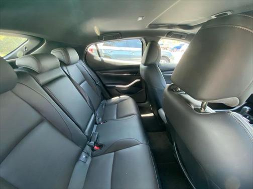 2021 Mazda Mazda3 FWD w/Premium Package