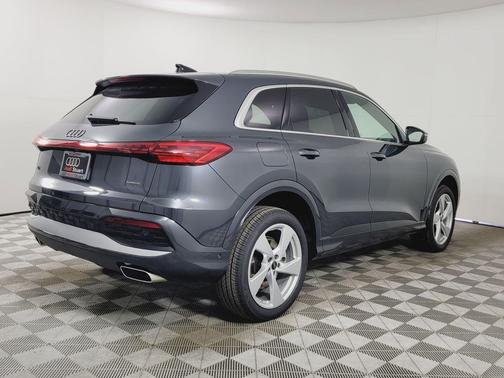 2025 Audi Q5 Premium Plus TFSI quattro S tronic