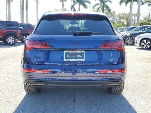 2024 Audi Q5 40 Premium Plus