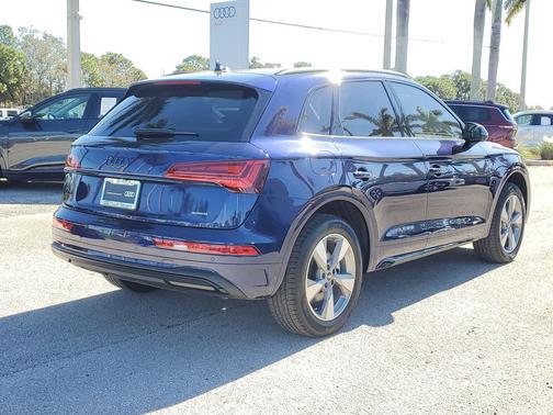 2024 Audi Q5 40 Premium Plus