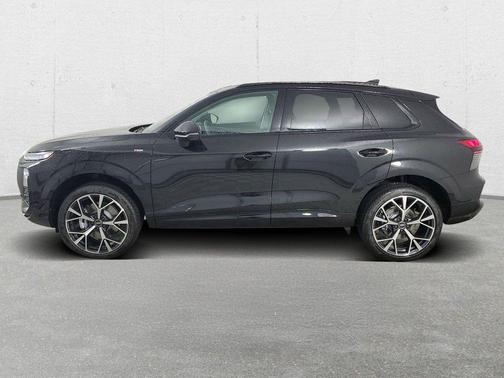 2026 Audi Q3 S line