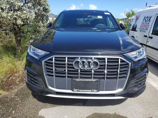 2021 Audi Q7 45 Premium Plus