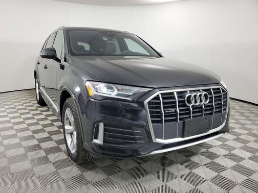 2021 Audi Q7 45 Premium Plus