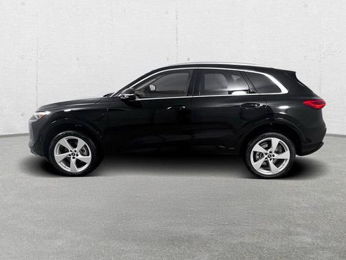 2025 Audi Q5 Premium TFSI quattro S tronic