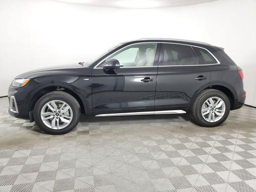 2023 Audi Q5 45 S line Premium