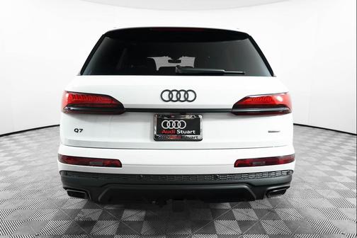 2025 Audi Q7 55 Prestige