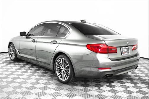 2018 BMW 540 540i