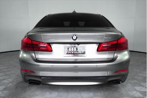 2018 BMW 540 540i